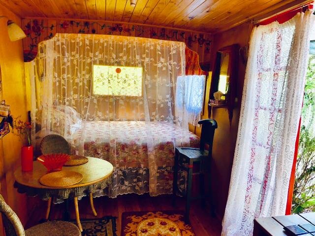 Gypsy Caravan 1 internal